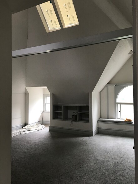 Living Room - 447 S Atlantic Ave