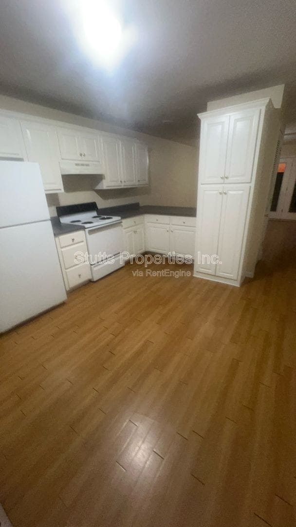 Building Photo - 100 Riverview Way