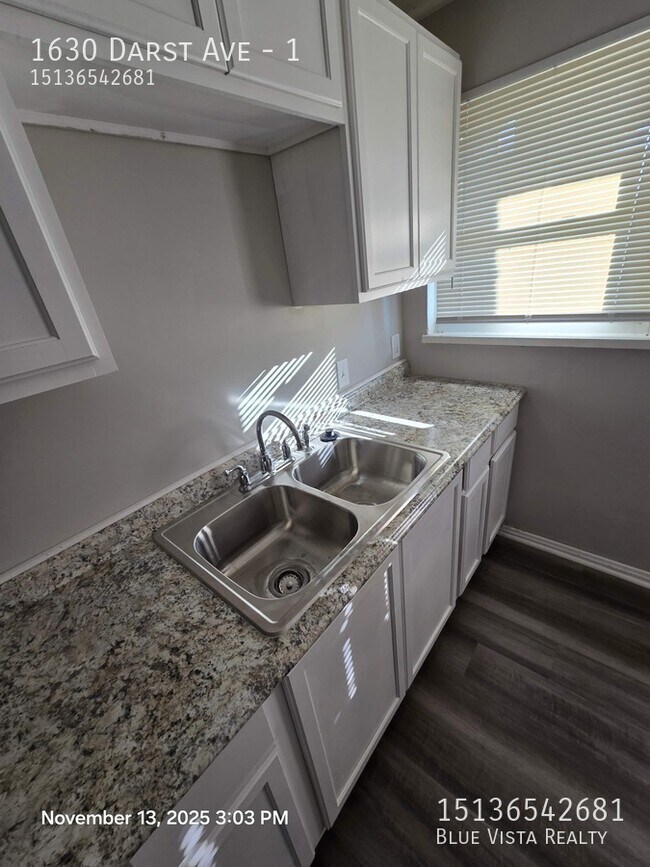 Building Photo - 1630 Darst Ave