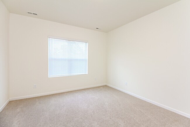 Building Photo - 1549 Corbett St