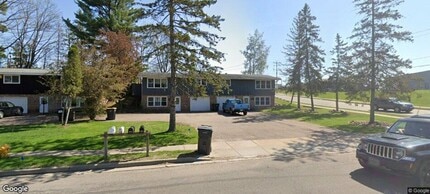 Building Photo - 2501/2505 Jelinek Avenue