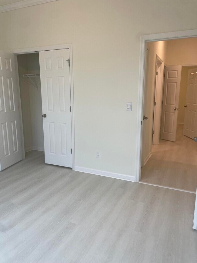 Building Photo - 12432 Arabella Dr