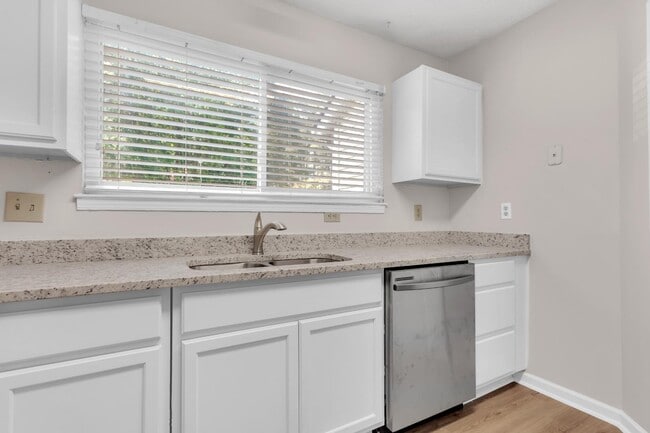 Building Photo - 2186 Spring Walk Ct