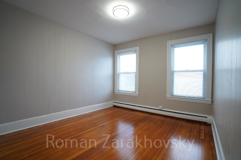 Building Photo - 8 Ashford Ct