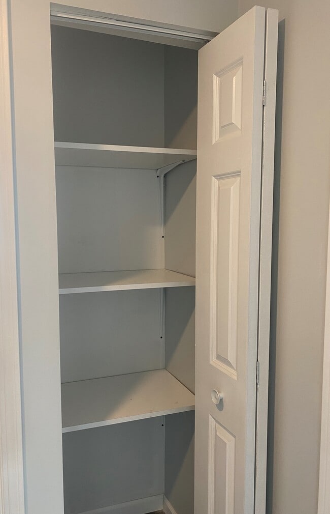 Building Photo - 126 Sibley Blvd