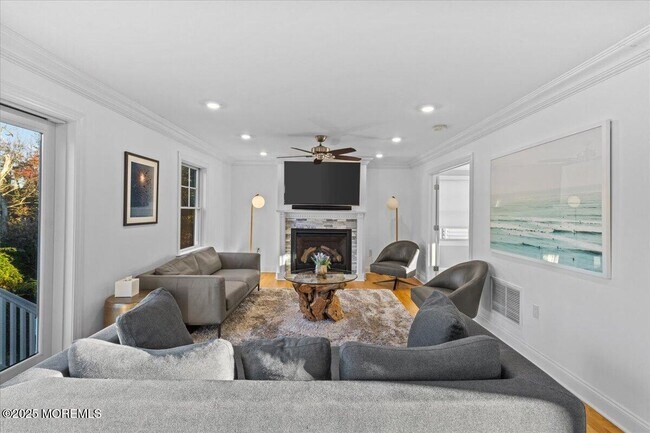 Building Photo - 382 Western Ave