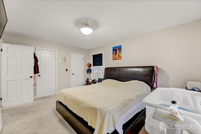 Building Photo - 306 Bromley Pl