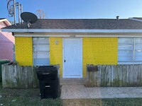 Building Photo - 4406 Tampico St