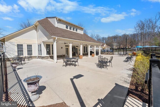 Building Photo - 16729 Shackleford Way