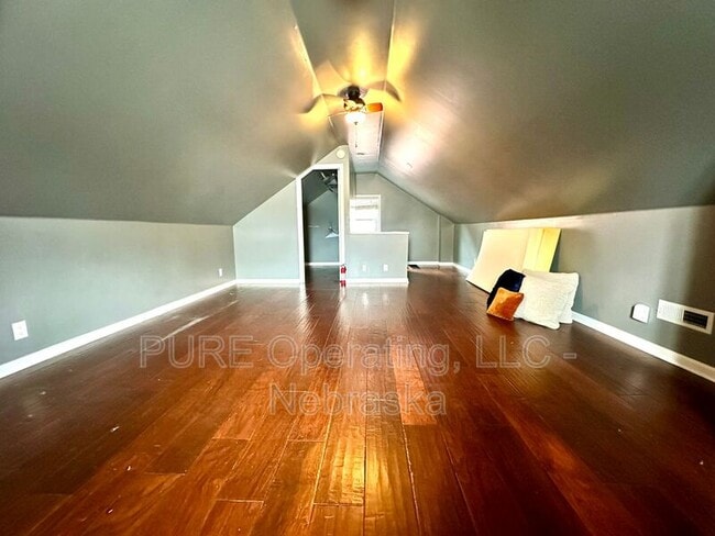 Building Photo - 5120 Franklin St