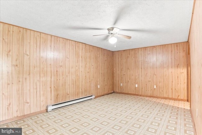 Building Photo - 102 Linwood Ct