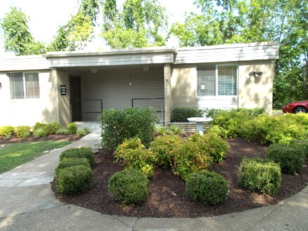 Building Photo - 1249 Hampshire Pike