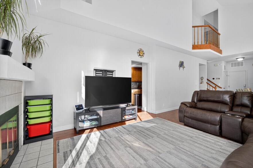 Building Photo - 151 Buck Ct