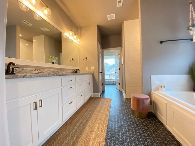 Building Photo - 300 Waterfall Ln