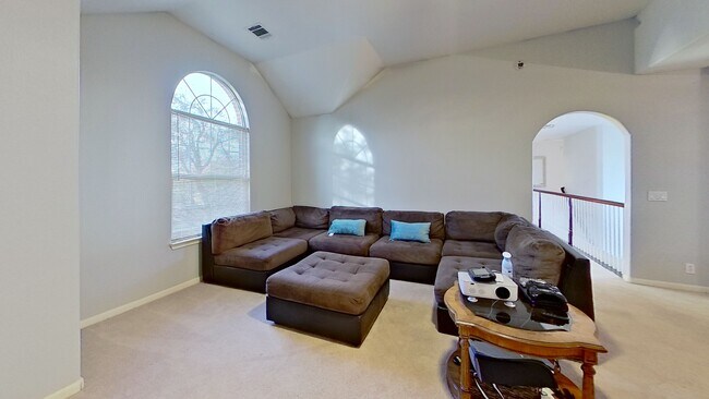 Building Photo - 1007 Brown Dr