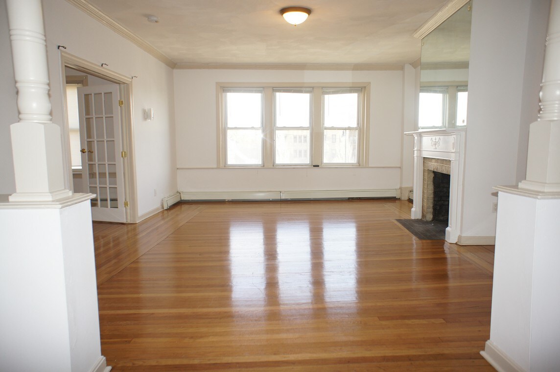 Building Photo - 1661 Commonwealth Avenue