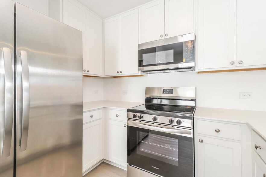 Building Photo - 1239 Maple St