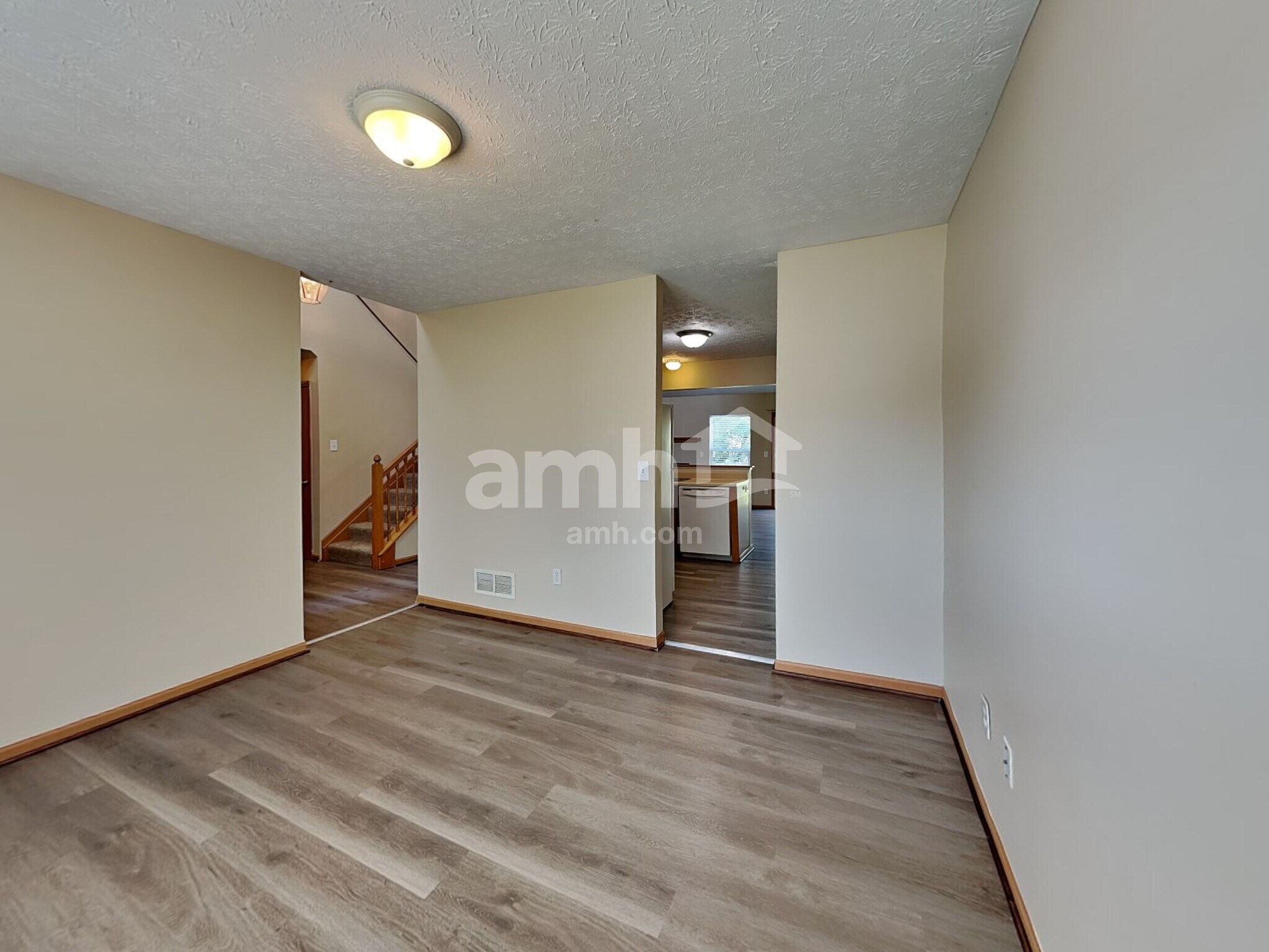 Building Photo - 3939 Eastrise Dr