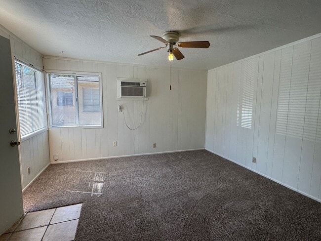 Building Photo - One Bedroom Apartment In Garden Acres Area