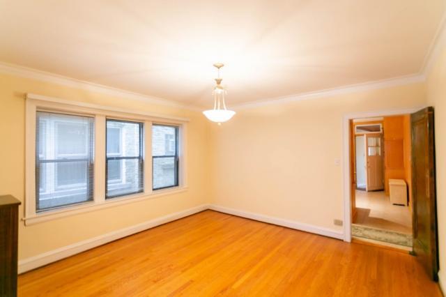 Building Photo - 2 bedroom in CHICAGO IL 60630