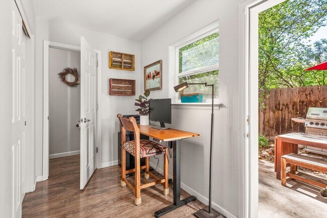Building Photo - Prime Location | Spacious 4BD Home with El...