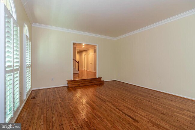 Building Photo - 7300 Scarlet Oak Ct