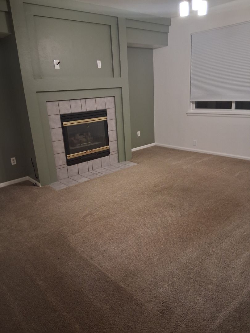 Building Photo - 1089 S Walden Way