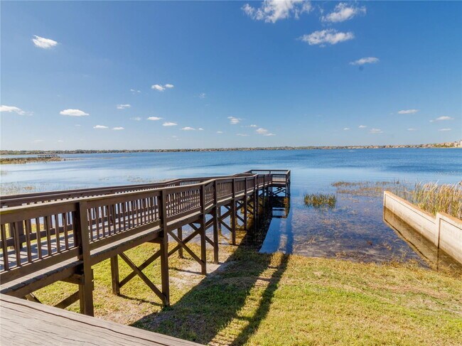 Building Photo - Seurat Street, Orlando, FL 32819 - 4 BR 2 BA condo