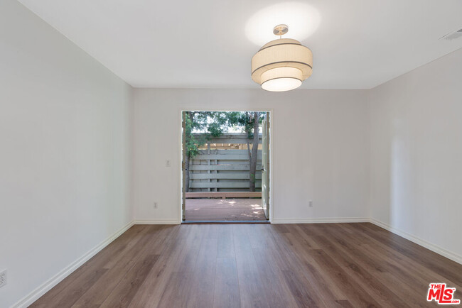 Building Photo - 1510 Marengo Ave