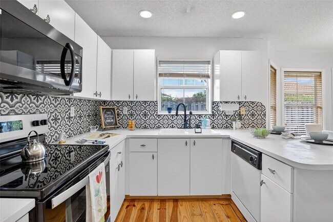 Building Photo - 14076 S Forest Oak Cir