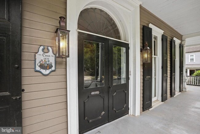 Building Photo - 12 Murray Pl