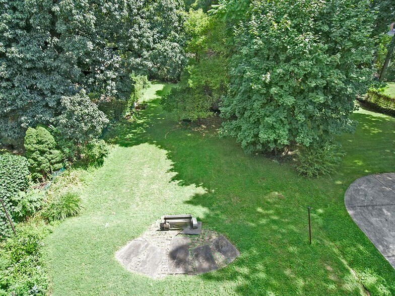 Building Photo - 823 S Trenton Ave