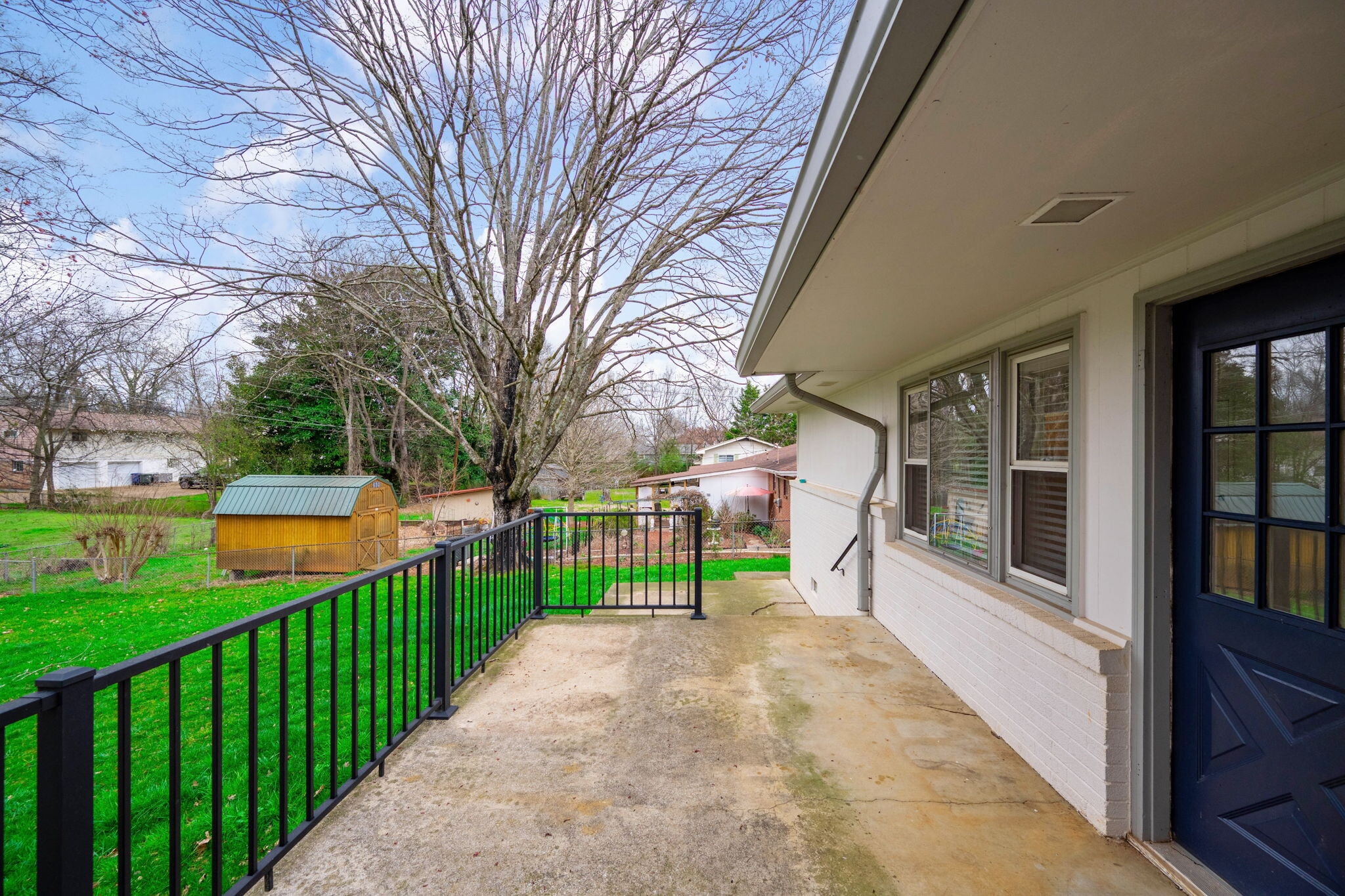 Building Photo - 2115 Ballard Pl