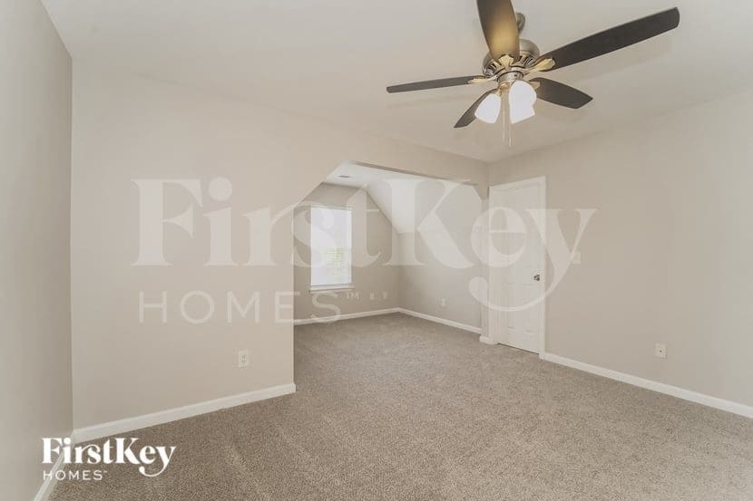 Building Photo - 4615 Canipe Dr