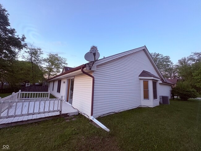 Building Photo - 7630 Lippincott Way