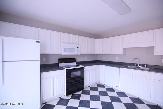 Building Photo - 4275 Williamsbrook Ln