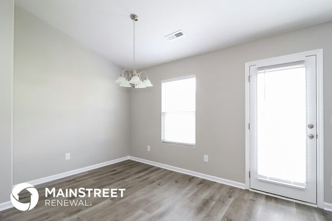 Building Photo - 173 Konnoak Village Cir