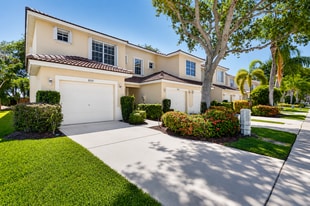 Building Photo - 8103 Bellagio Ln