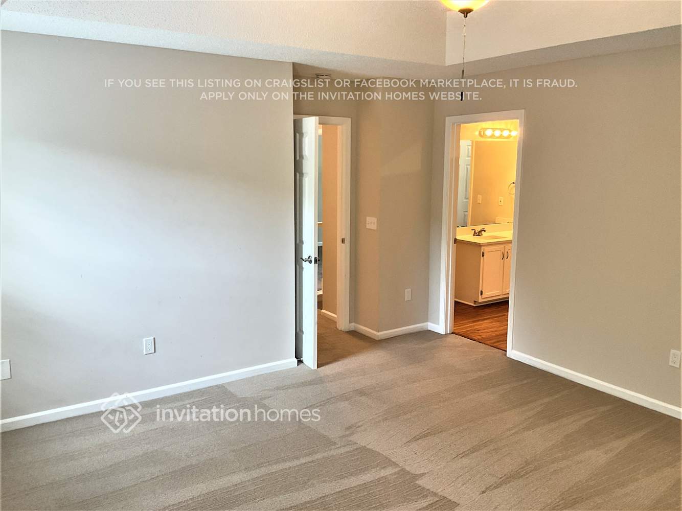 Building Photo - 2384 Saguaro Ln