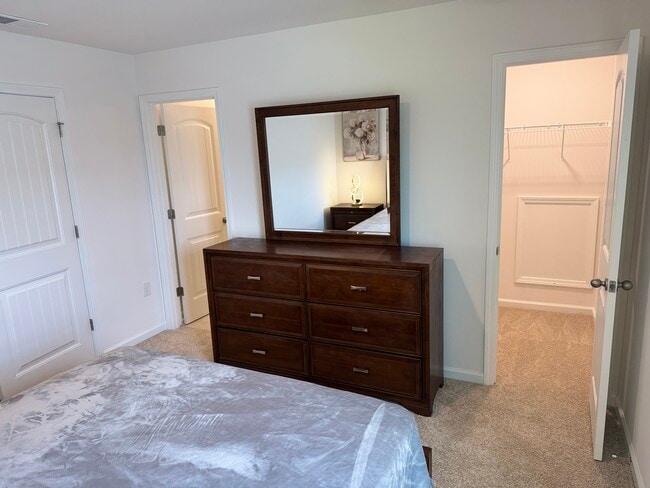 Building Photo - 5435 Shelly Lynn Dr