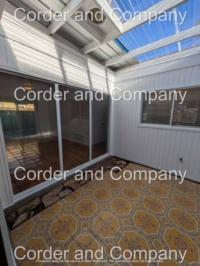 Building Photo - Spacious and naturally lit 4 Bathroom, 2 Bathroom, 2 Car Garage Home at 1,933 Sq Ft.