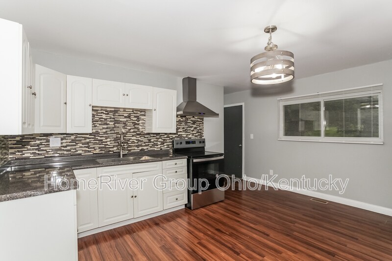 Building Photo - 10735 Invicta Ct