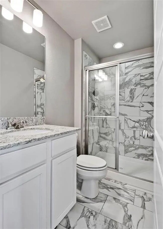 Building Photo - Beautiful Condo At Great Location!!!