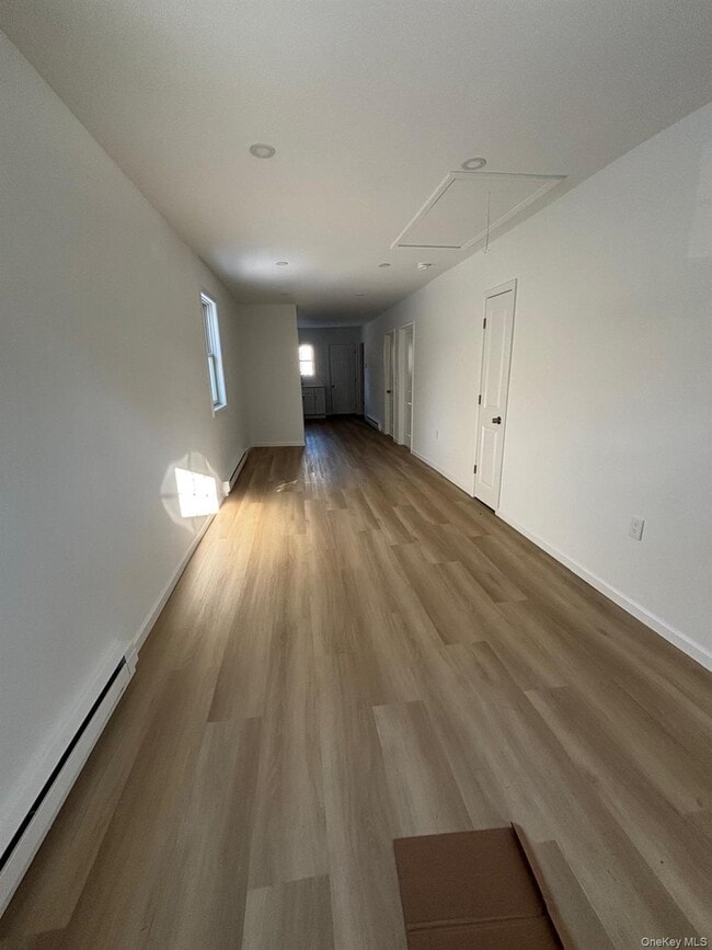 Building Photo - 237 Beaver Dr