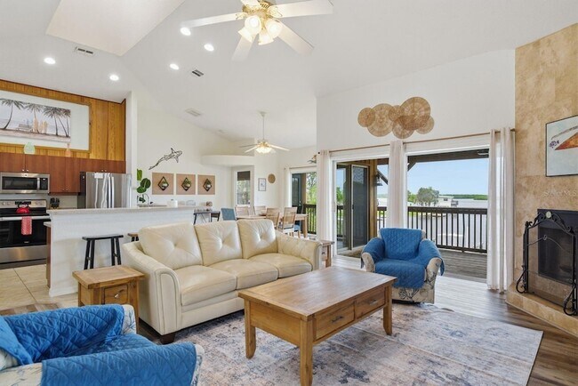 Building Photo - 6731 Arroyo Dr