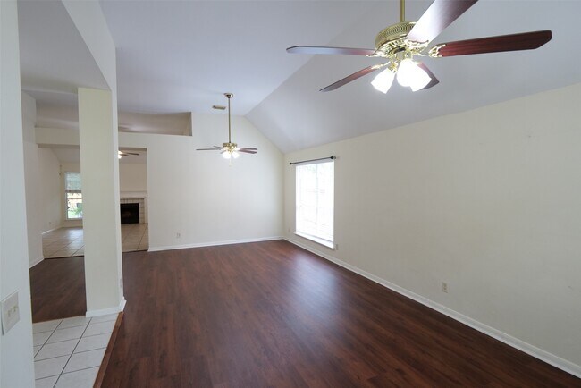 Building Photo - 1314 Hollow Ash Ln