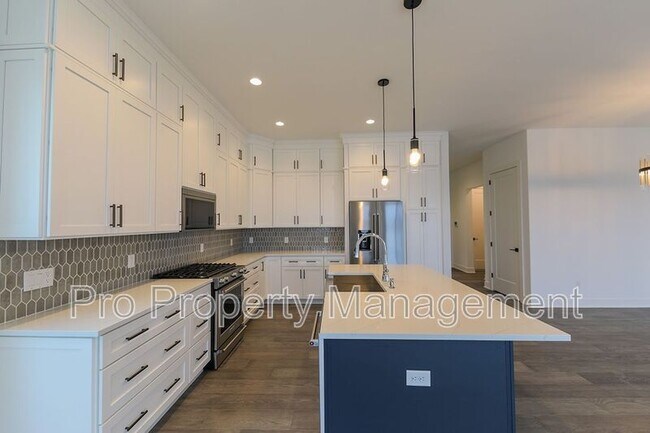 Building Photo - 35 Lookout Rdg