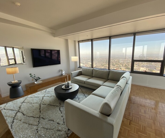 Living Room - 1100 Wilshire Blvd