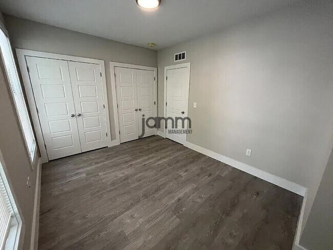 Building Photo - 1966 Randall Rd