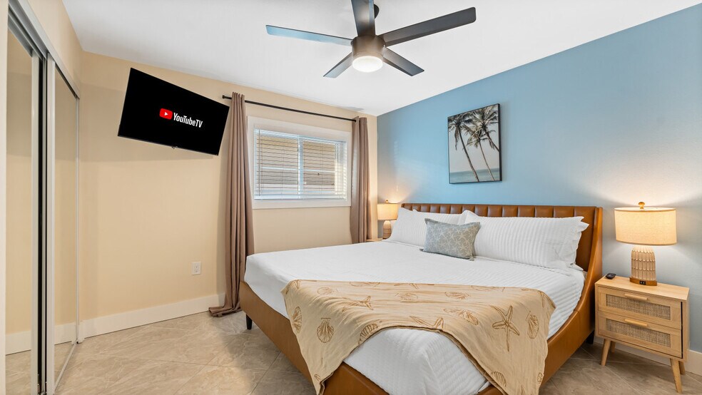 Building Photo - 79 S Brevard Ave